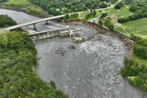 large map of minnesota|Minnesota Officials Vote To Tear Down Dam And Bridge That .